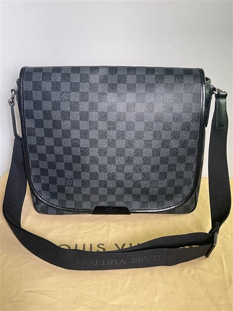 louis vuitton messenger bag kijiji|real Louis Vuitton Messenger bag.